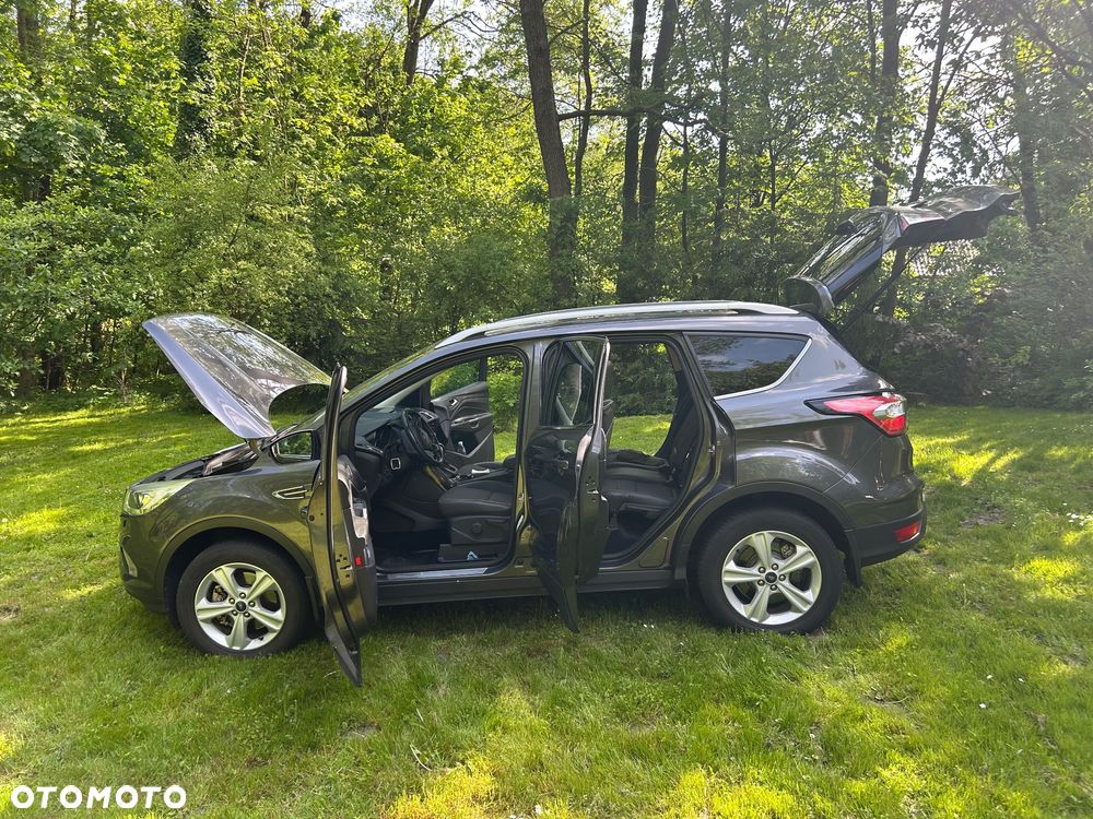 Ford Kuga - 21