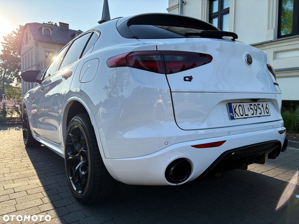 Alfa Romeo Stelvio 2.0 Turbo TI Q4 - 8