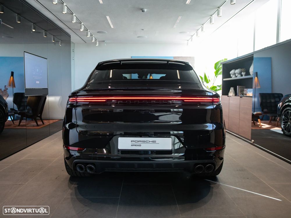 Porsche Cayenne Coupé E-Hybrid Black Edition - 11