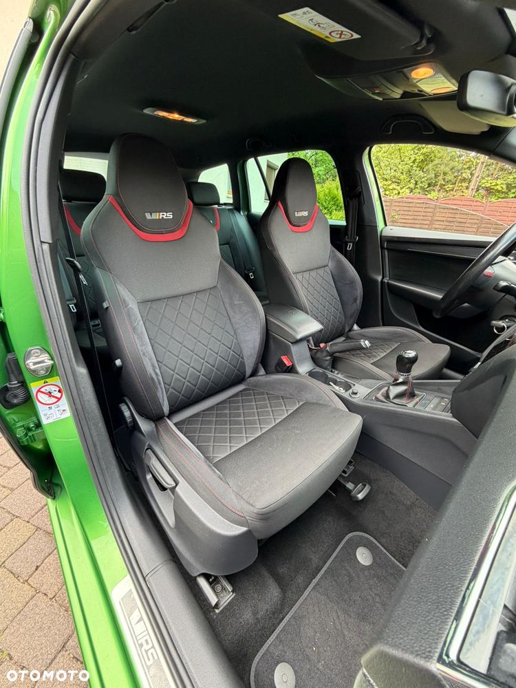Skoda Octavia 2.0 TSI RS 230 - 24