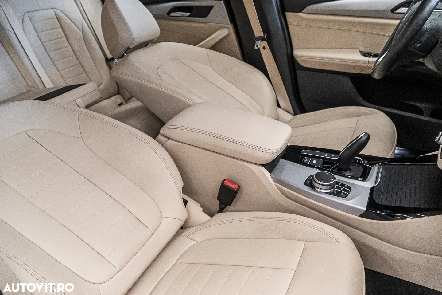 BMW X3 xDrive20i AT Luxury Line - 37