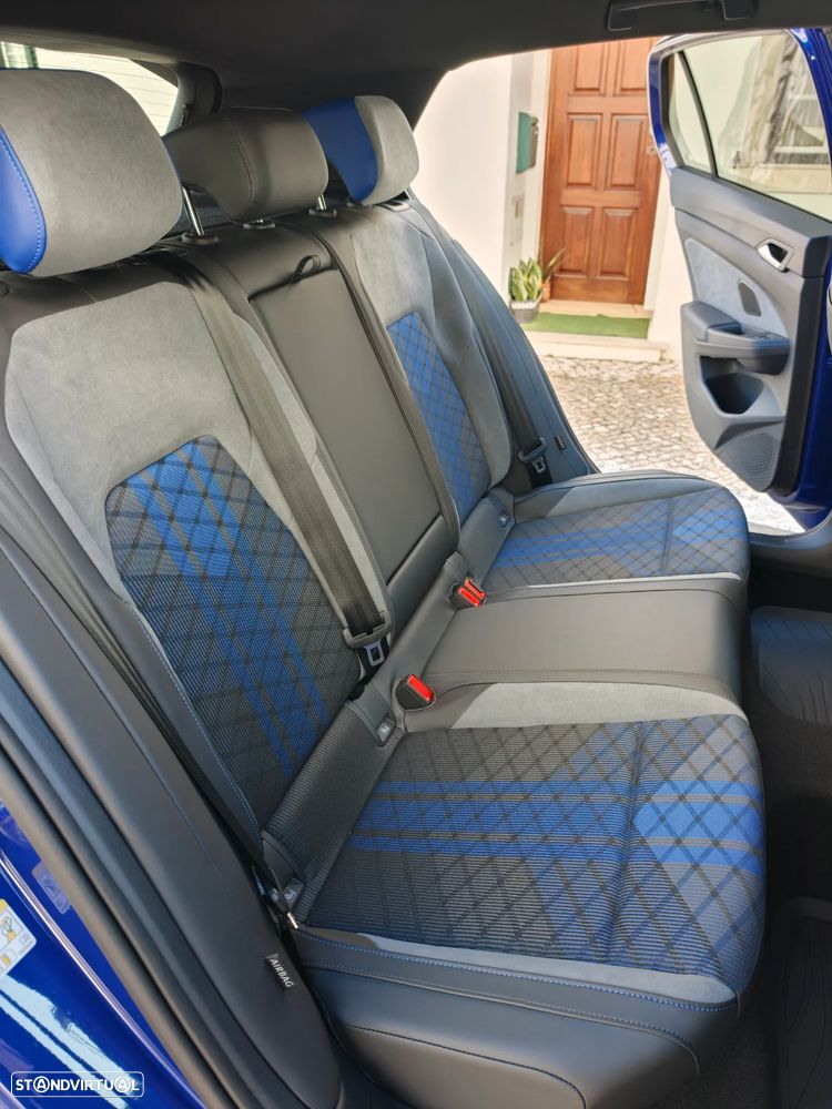 VW Golf 2.0 TSI R DSG - 25