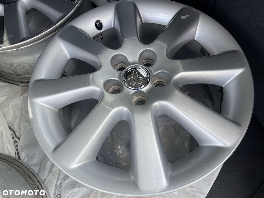Toyota Avensis 2.0 D-4D Luna - 13