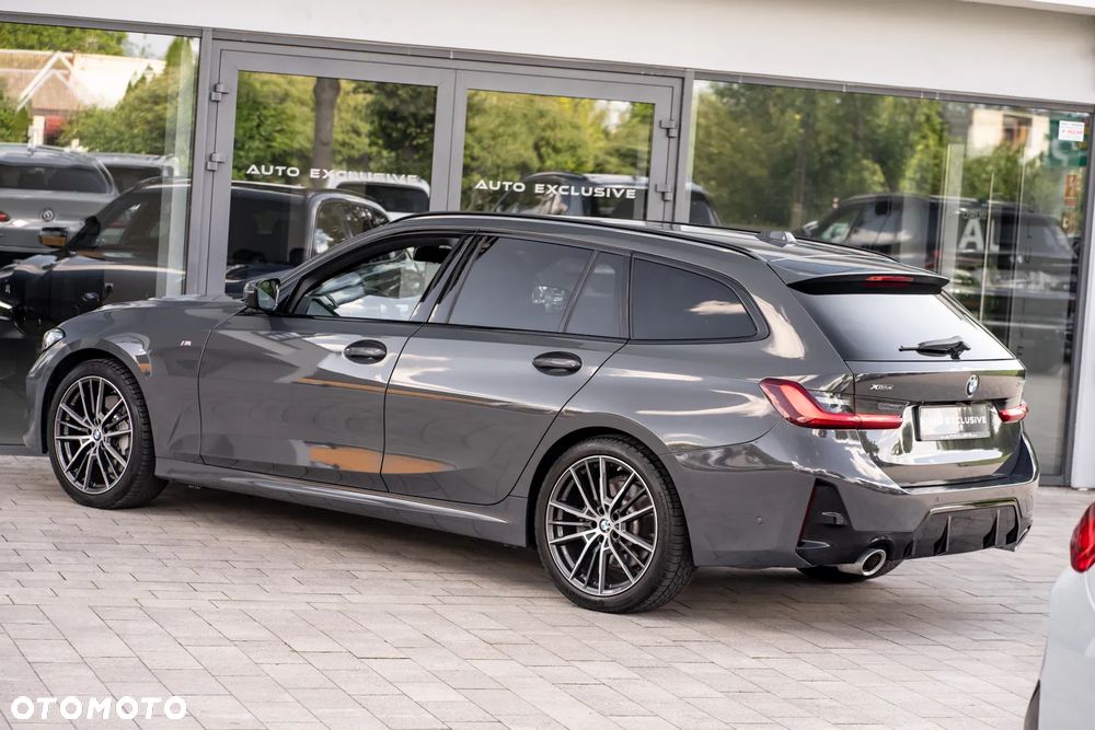 BMW Seria 3 330i xDrive M Sport sport - 24