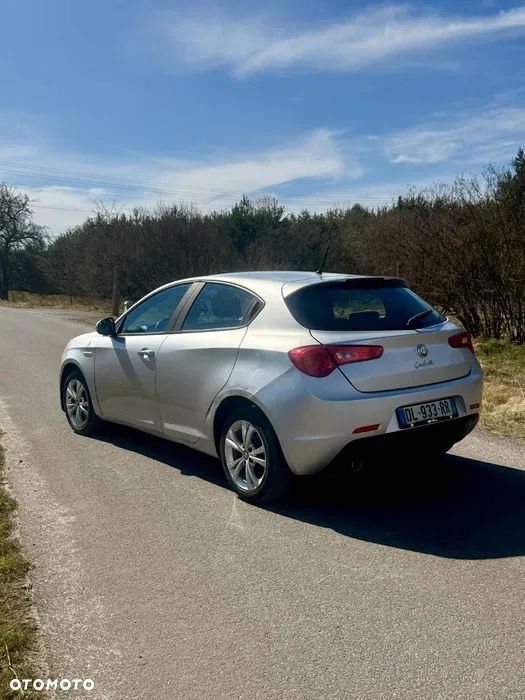 Alfa Romeo Giulietta 1.6 JTDM 16V - 7