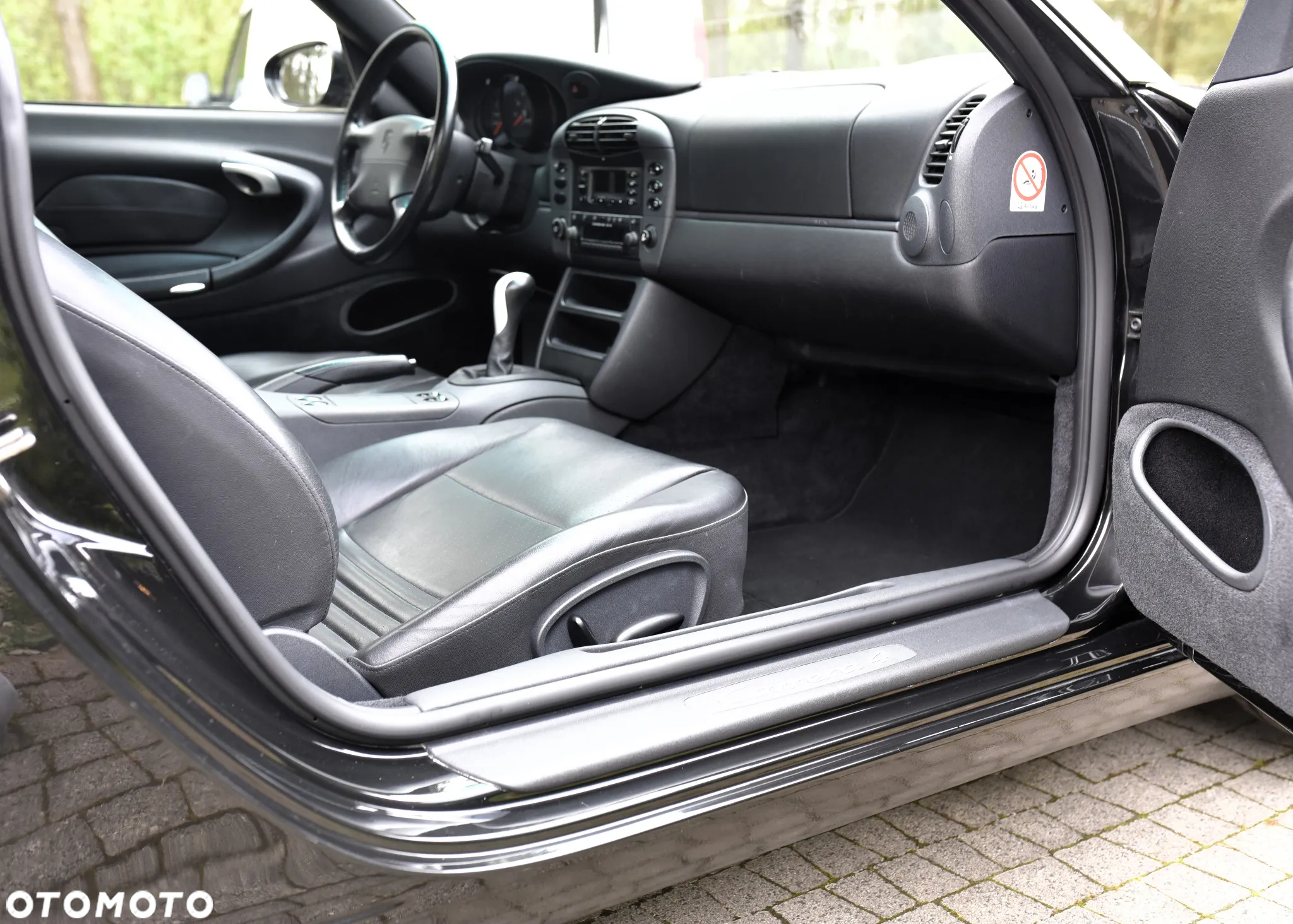 Porsche 911 Carrera 4 - 29