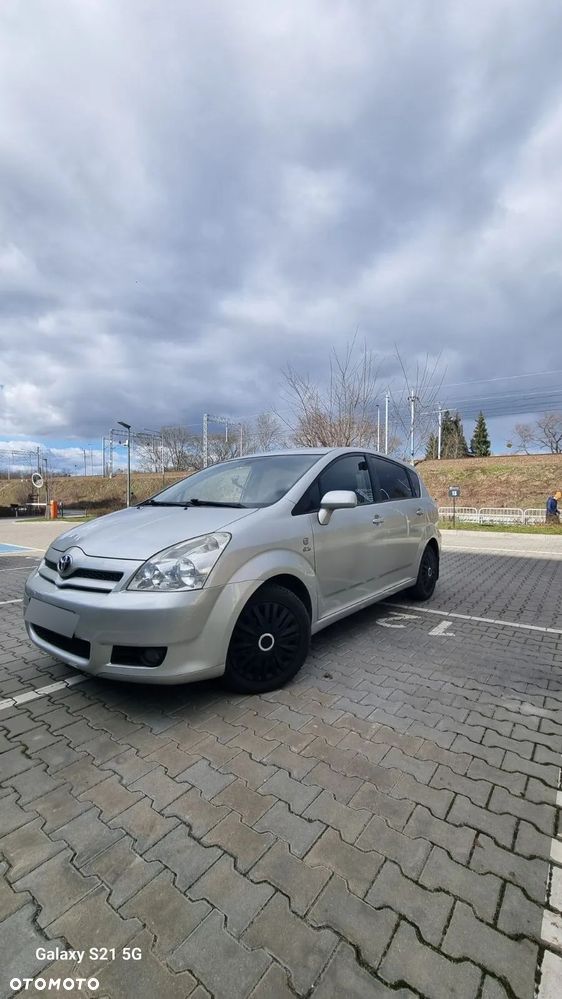 Toyota Corolla Verso - 8