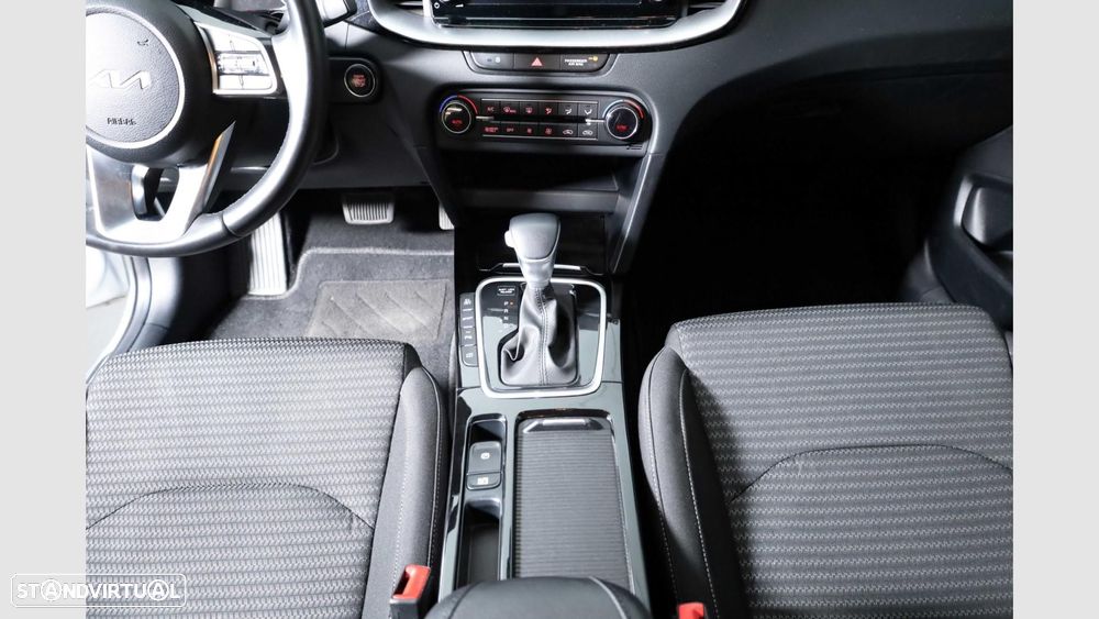 Kia XCeed 1.6 GDi PHEV Drive - 15