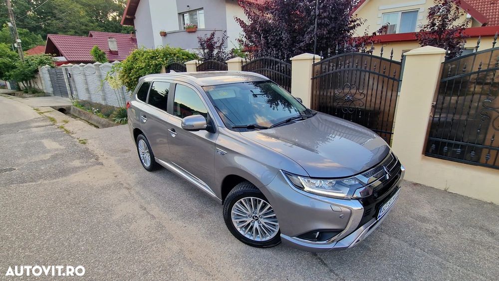 Mitsubishi Outlander 2.4 4WD Diamant+ - 16