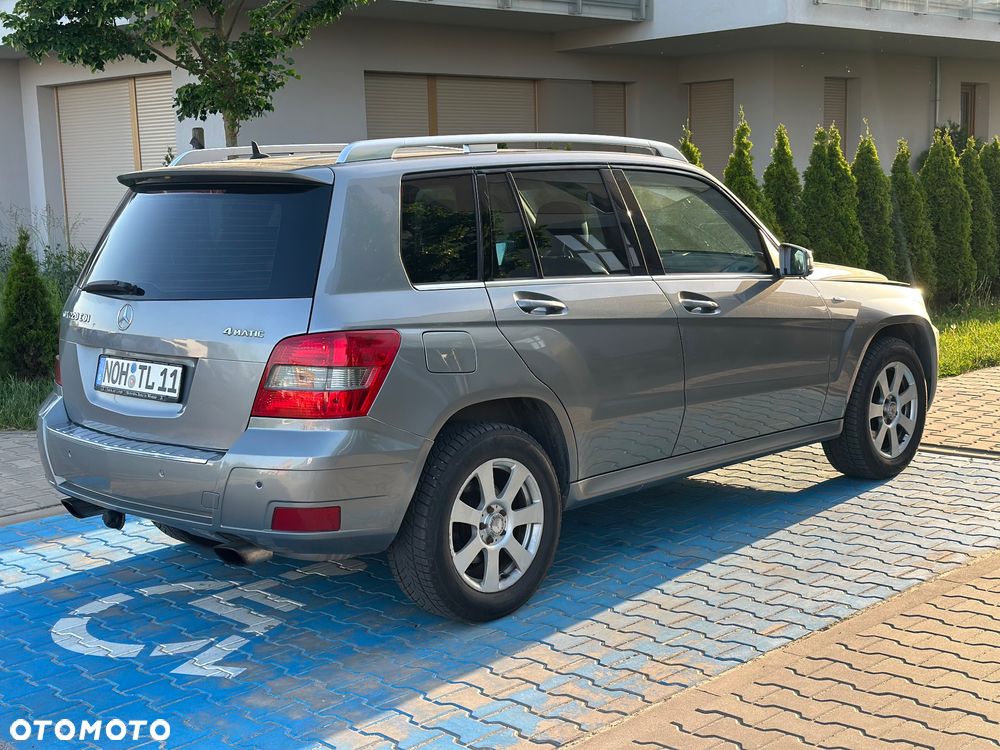 Mercedes-Benz GLK 220 CDI DPF 4Matic BlueEFFICIENCY 7G-TRONIC - 11