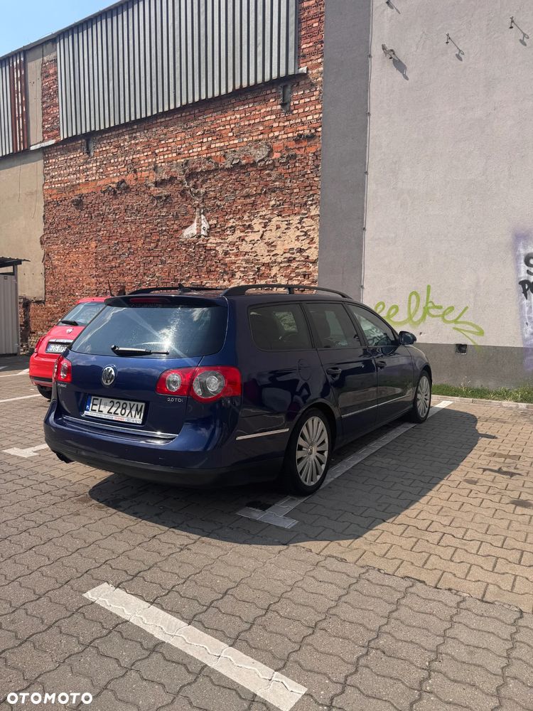 Volkswagen Passat 2.0 TDI DPF DSG 4Motion Comfortline - 4