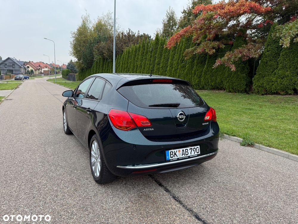 Opel Astra - 11