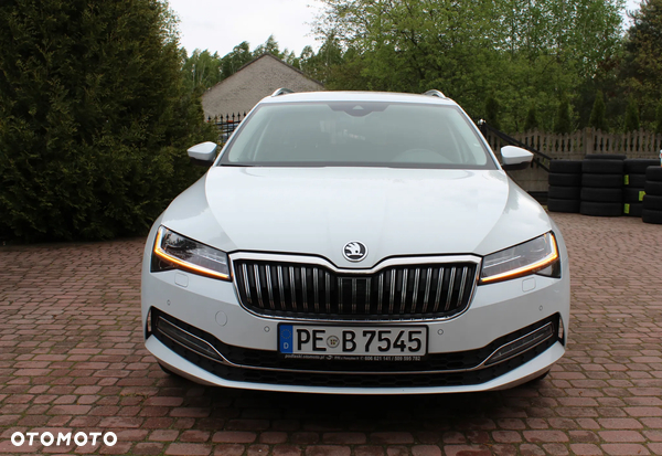 Skoda Superb Combi 2.0 TDI DSG Premium Edition