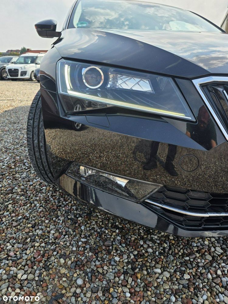 Skoda Superb 2.0 TDI SCR 4x4 Ambition DSG - 6