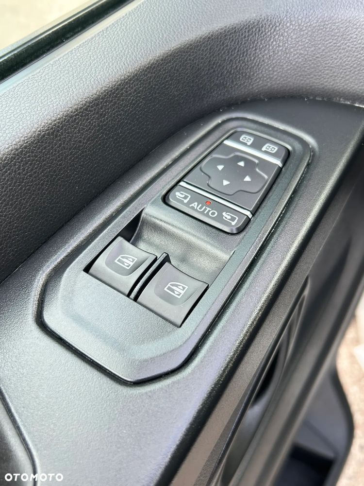 Renault Trafic - 11