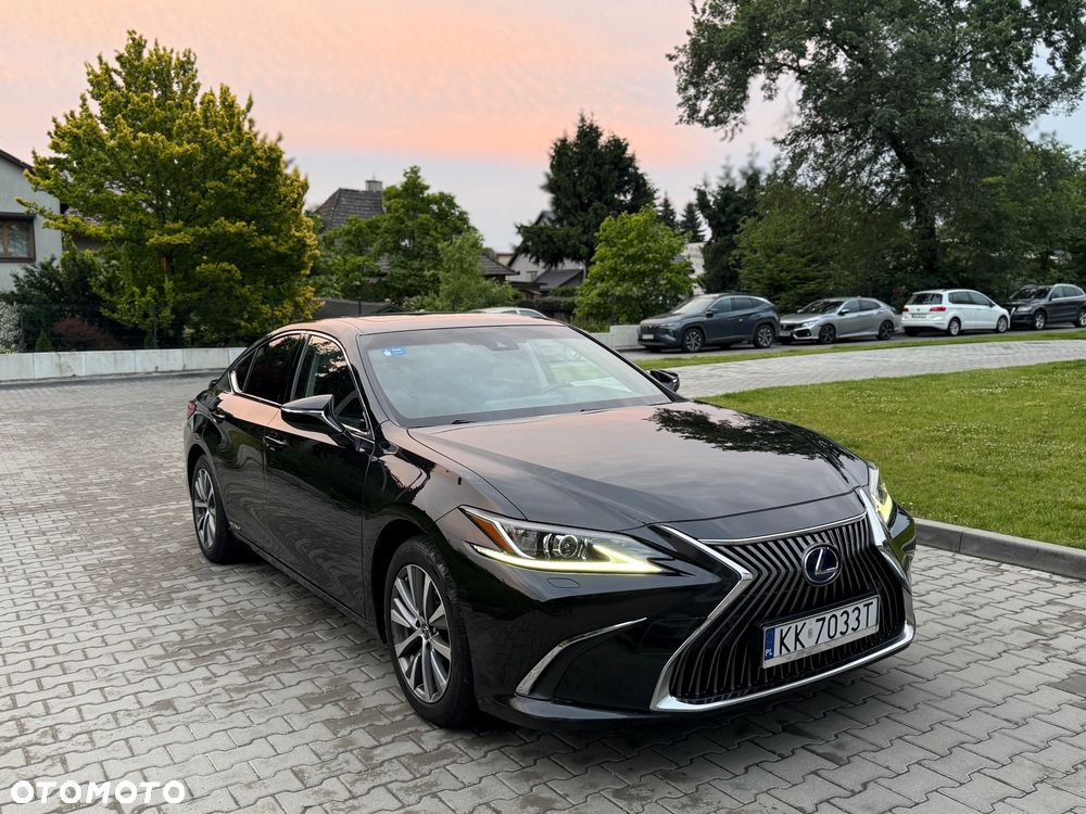 Lexus ES 300h Business Edition - 1