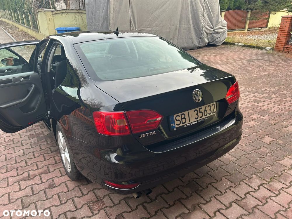 Volkswagen Jetta 1.4 TSI Comfortline - 6