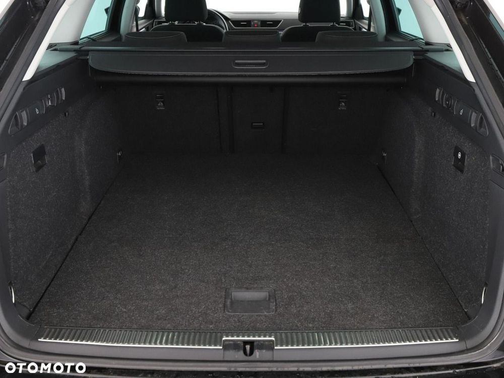 Skoda Superb 2.0 TDI SCR Style DSG - 21