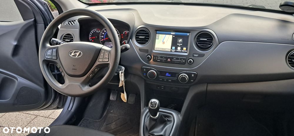 Hyundai i10 1.0 BlueDrive Comfort - 23