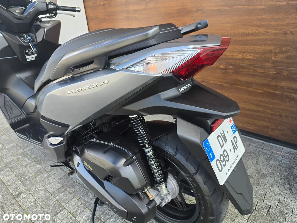 Honda NSS - 34