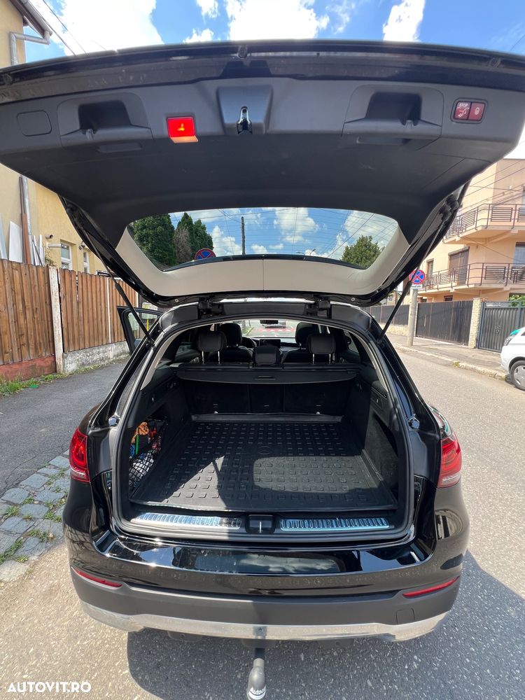 Mercedes-Benz GLC - 9