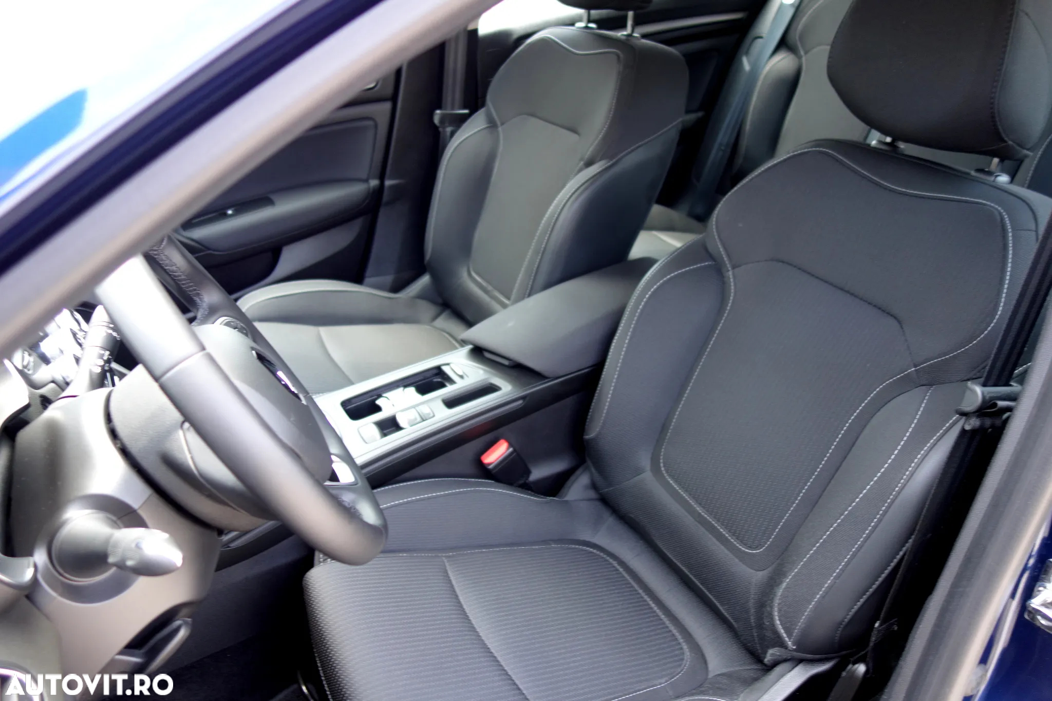 Renault Megane TCe 140 GPF BUSINESS EDITION - 19