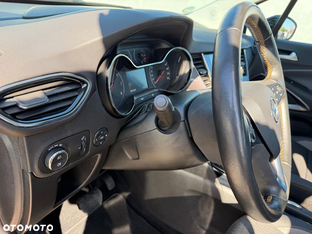 Opel Crossland X 1.2 T Design Line S&S - 25