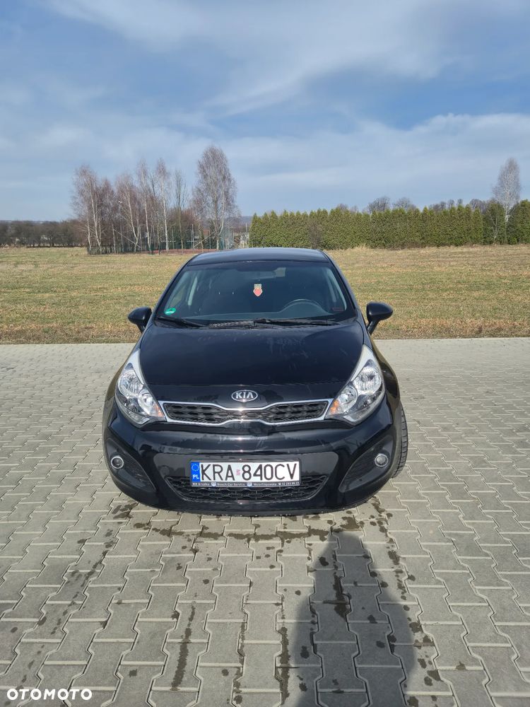Kia Rio 1.2 Fifa World Cup Edition - 5
