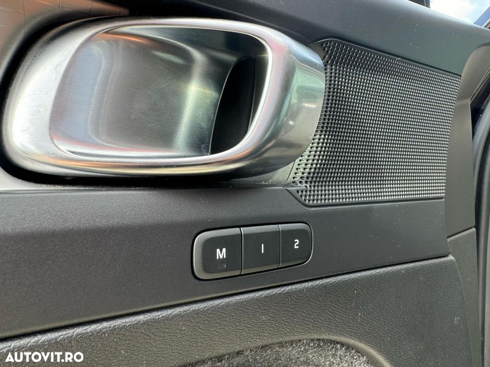 Volvo XC 40 Recharge T5 Twin Engine AT7 Inscription Expression - 16