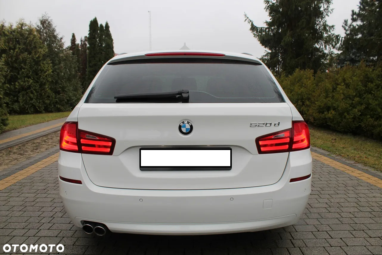 BMW Seria 5 520d Touring - 7