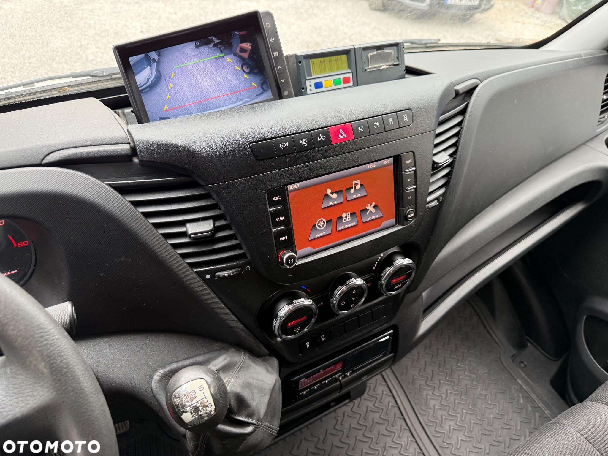 Iveco Daily - 12