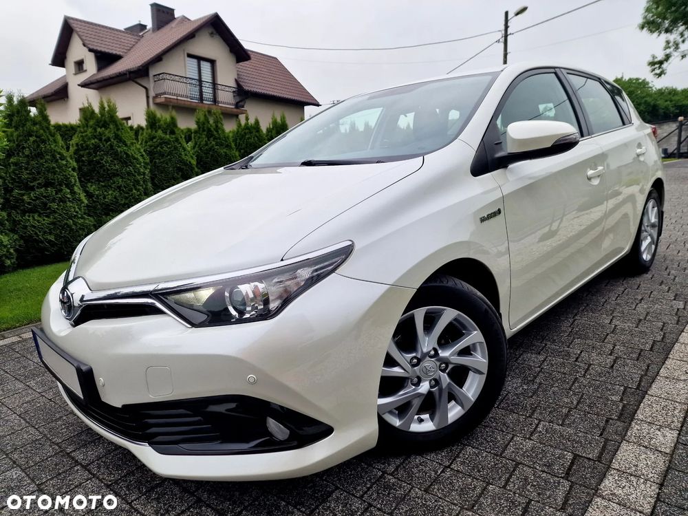 Toyota Auris Hybrid 135 Premium - 33
