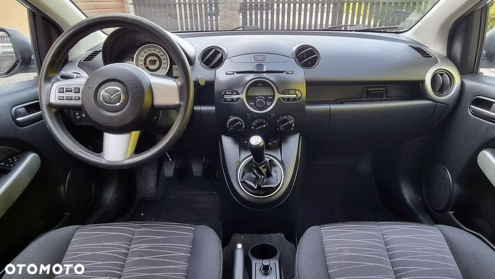 Mazda 2 - 12