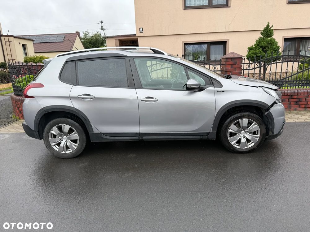 Peugeot 2008 - 7