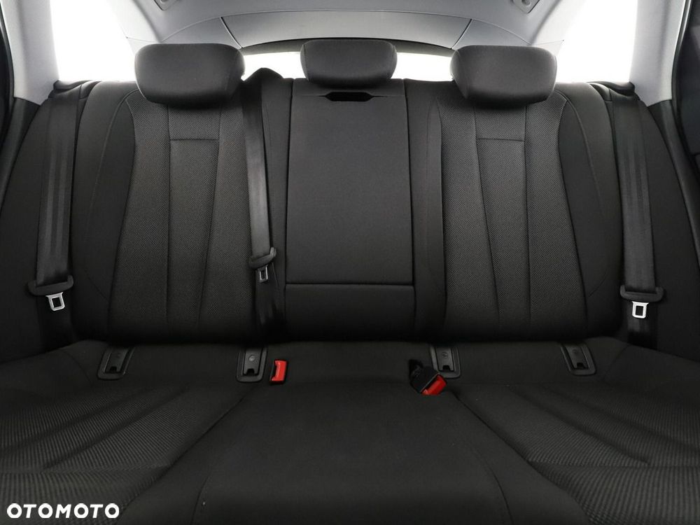 Audi A4 Avant 40 TDI Quattro S Line S tronic - 19