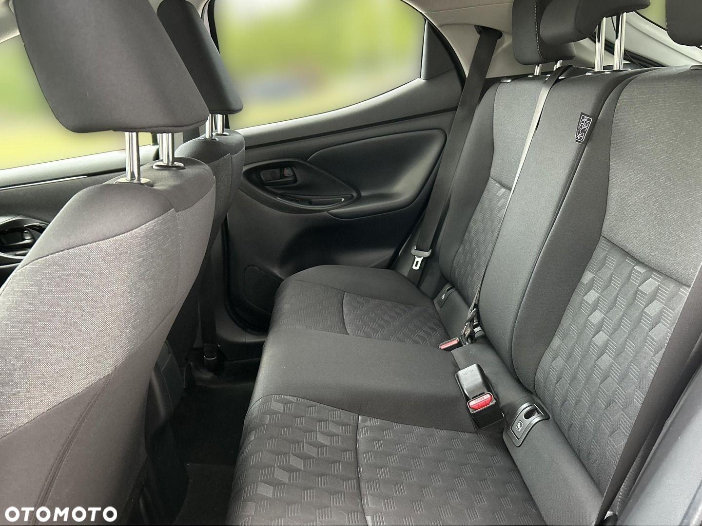 Toyota Yaris - 25