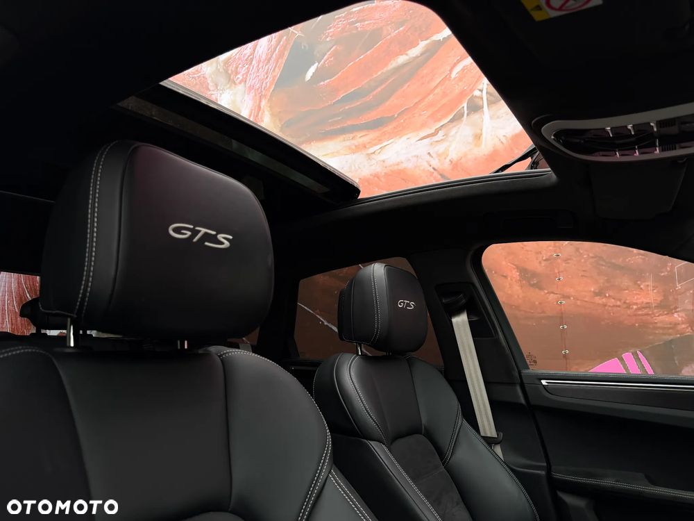 Porsche Macan - 7