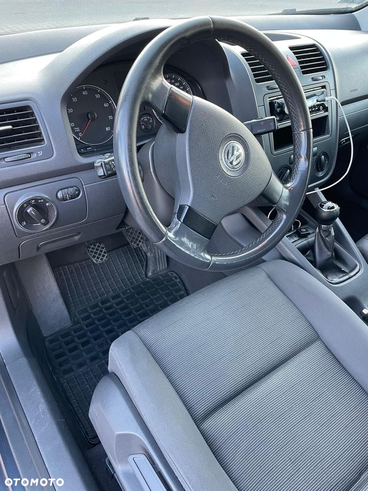 Volkswagen Golf 1.6 Q-Line - 7