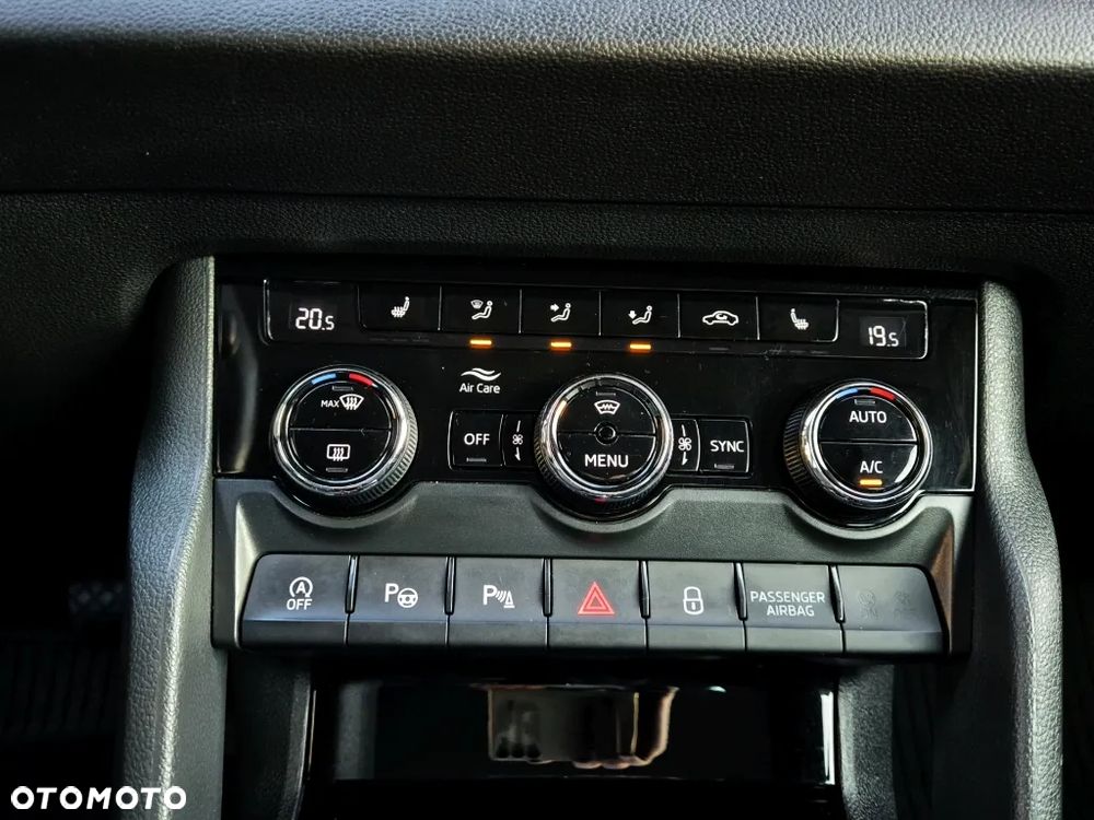 Skoda Karoq 2.0 TDI SCR 4x4 Style DSG - 12