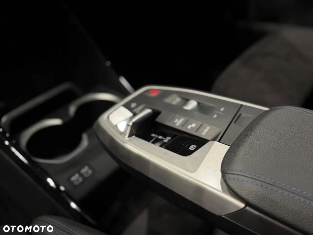 BMW X1 sDrive18i M Sport - 11