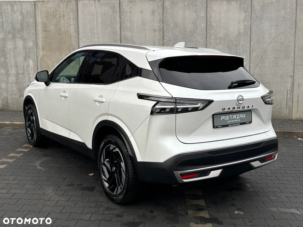 Nissan Qashqai 1.3 DIG-T MHEV N-Connecta Xtronic - 4