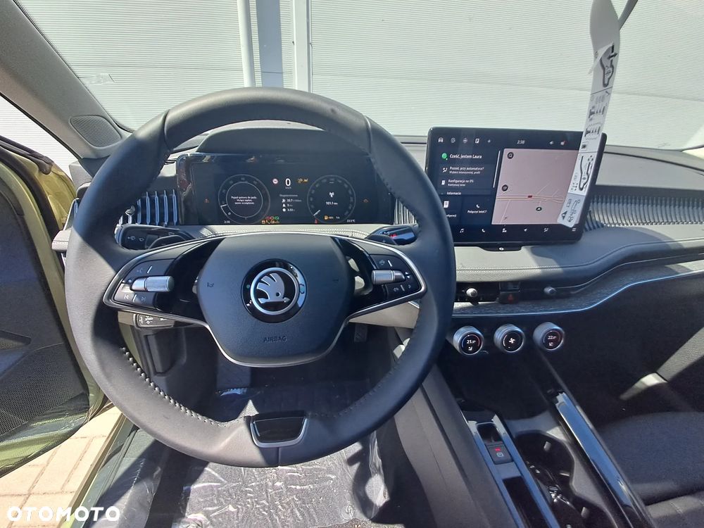 Skoda Superb 2.0 TDI SCR Selection DSG - 19