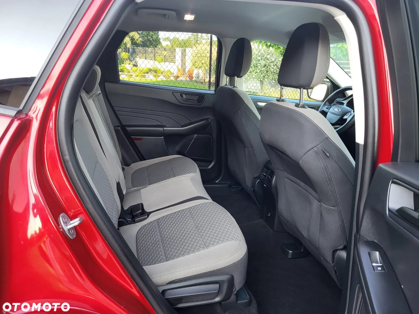Ford Kuga - 11