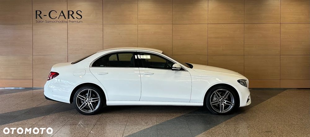Mercedes-Benz Klasa E 220 d 4-Matic 9G-TRONIC - 2