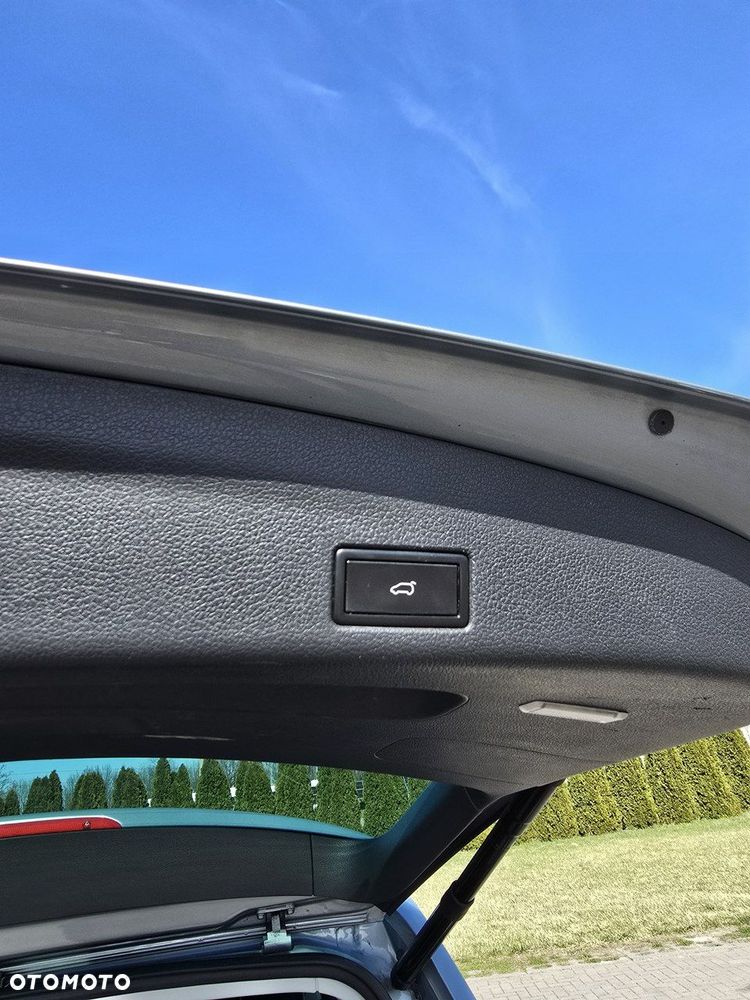 Volkswagen Sharan - 22