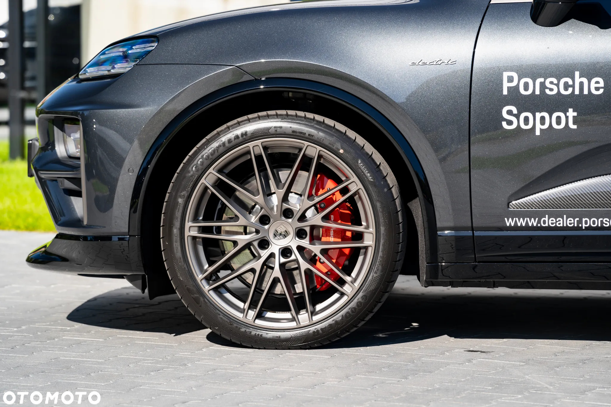 Porsche Macan Turbo 100kWh - 31