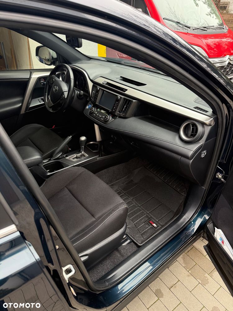 Toyota RAV4 Hybrid Selection 4x4 - 12