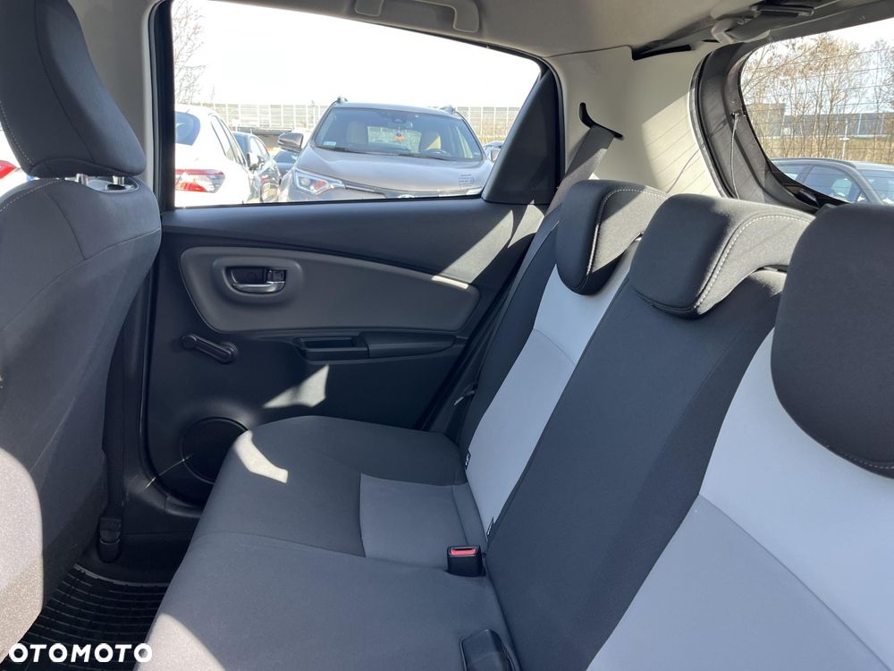 Toyota Yaris 1.5 Premium - 17