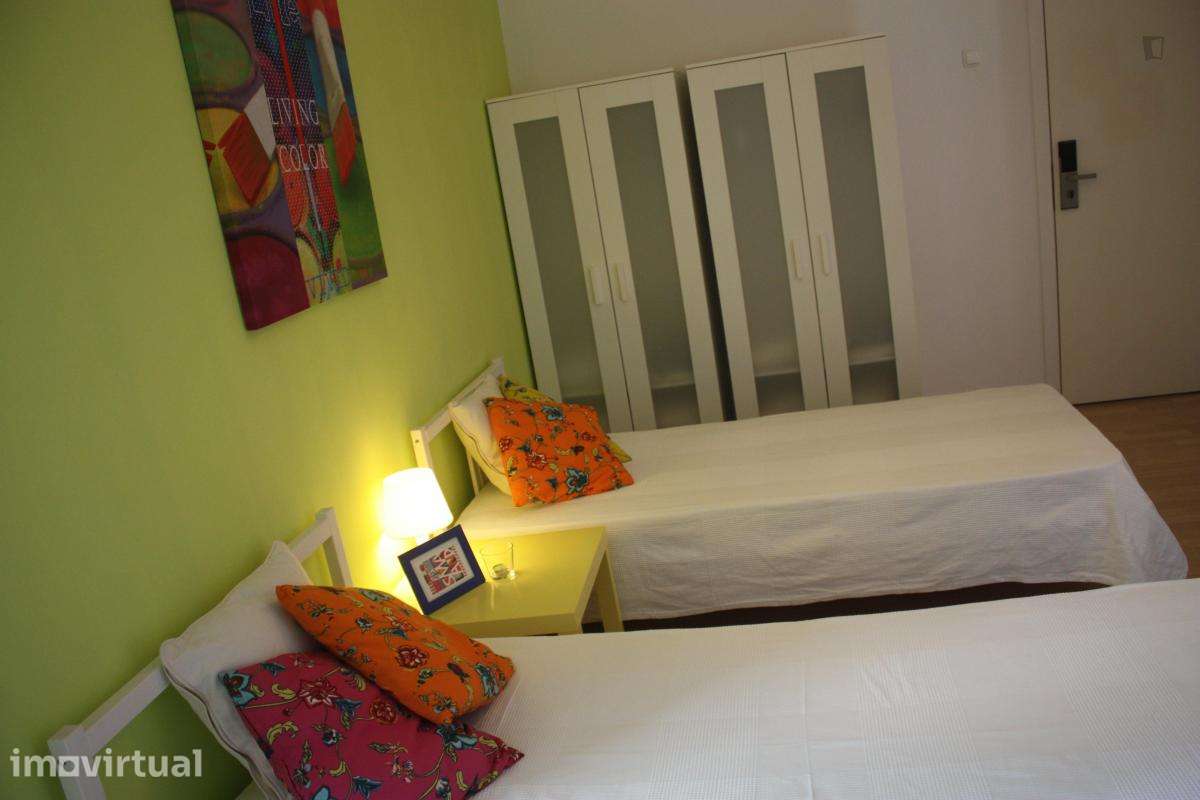 Quarto - localizado em Entrecampos Lisbon - Grande imagem: 2/37