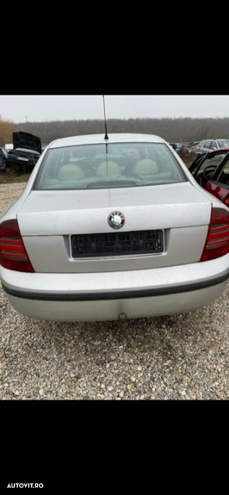 Dezmembrez Skoda Superb 1 - 2